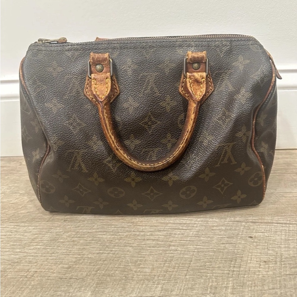 Louis Vuitton Monogram Satchel
Authentic with COA- - Picture 14 of 16